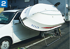 2.ボートをひっくり返し